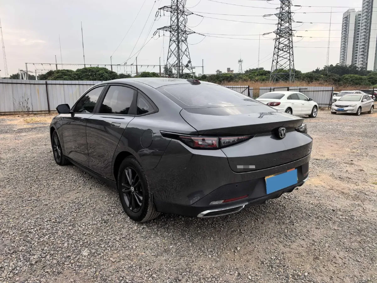 2023 ChangAn Lamore 1.5T 170HP L4 7DCT,autocango,china used car exporter,china ev exporter,chinese used car exporter,chinese used ev exporter