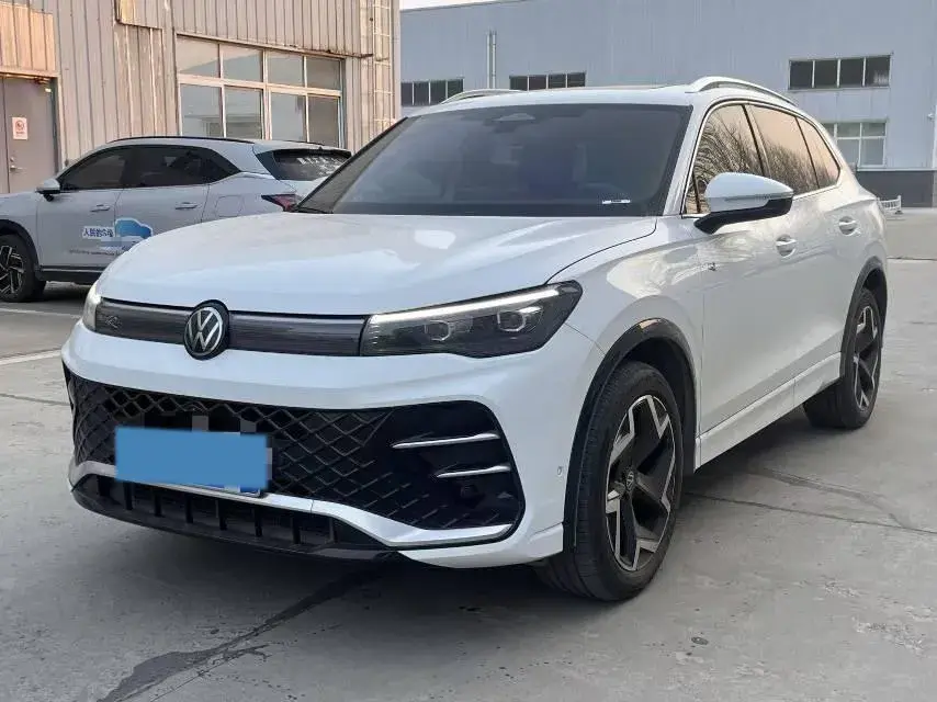 2024 Volkswagen Tiguan L 2.0T 220HP L4 7DCT