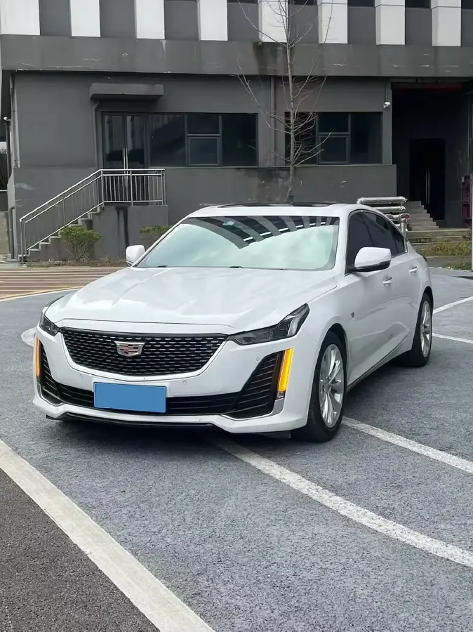 2021 Cadillac CT5 2.0T 237HP L4 10AT 2021 Cadillac CT5 2.0T 237HP L4 10AT