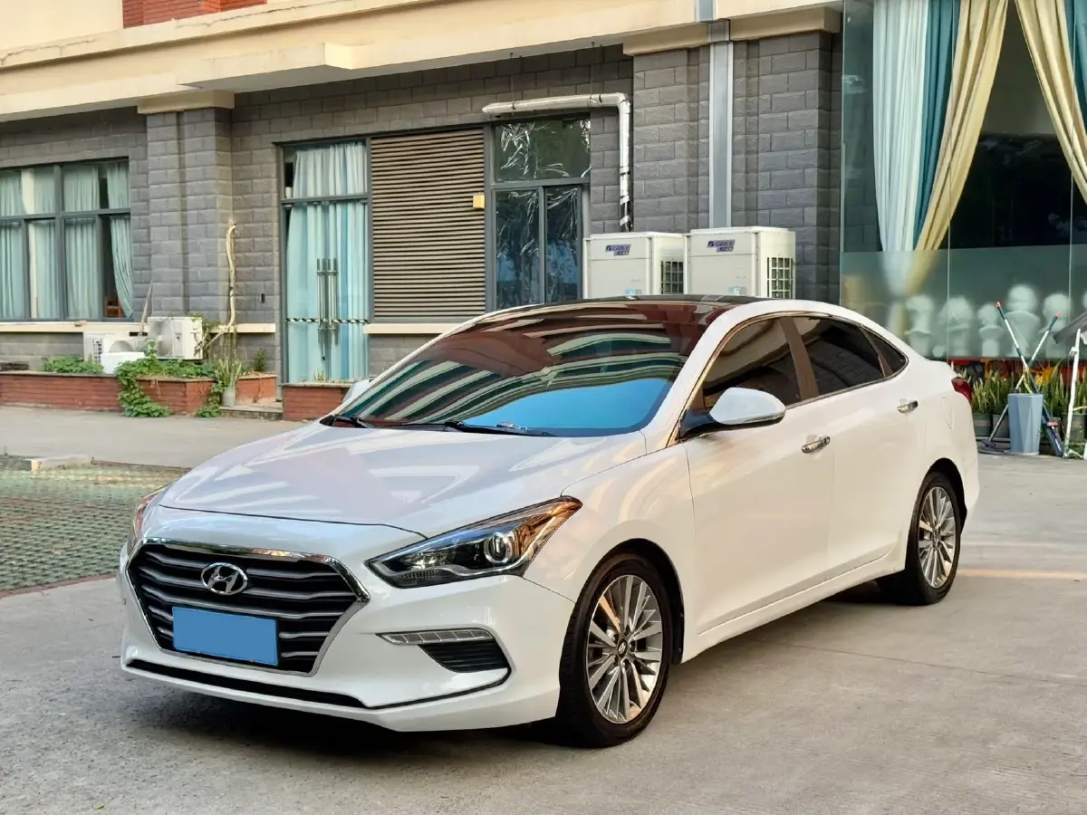 2019 Hyundai Mistra 1.8L 143HP L4 6AT