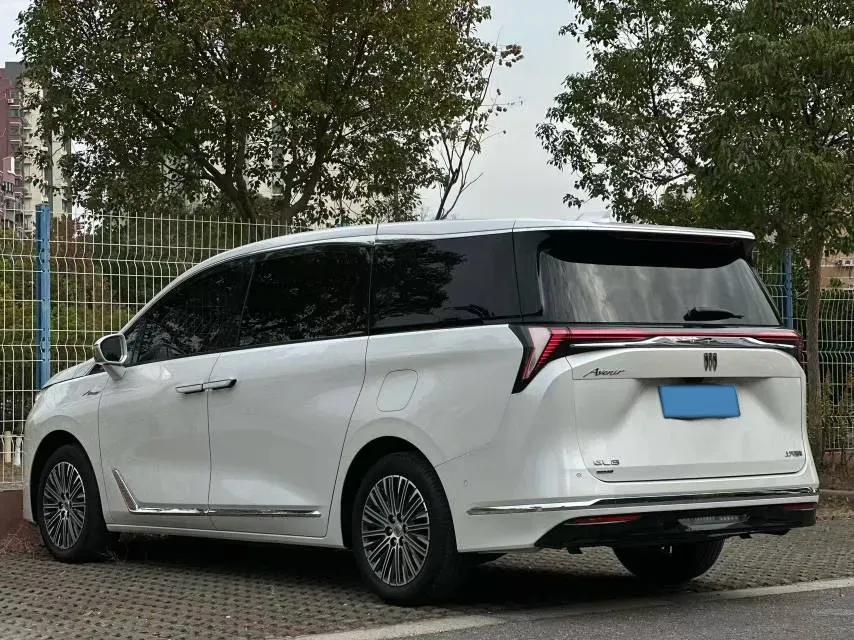 2024 Buick GL8 1.5T 180HP L4 2DHT PHEV 24.4KWH,autocango,china used car exporter,china ev exporter,chinese used car exporter,chinese used ev exporter