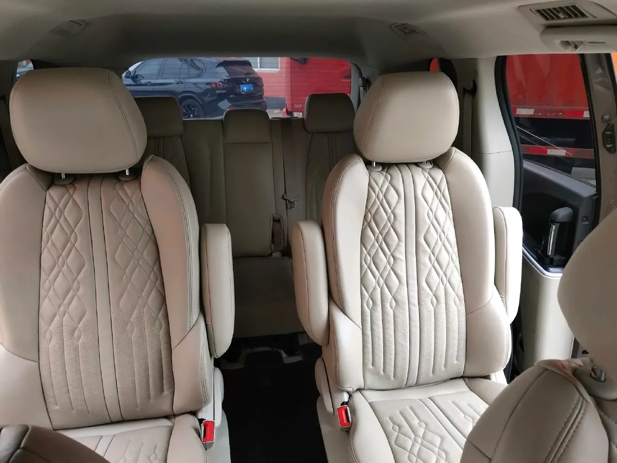 2021 Buick GL8 2.0T 237HP L4 9AT,autocango,china used car exporter,china ev exporter,chinese used car exporter,chinese used ev exporter