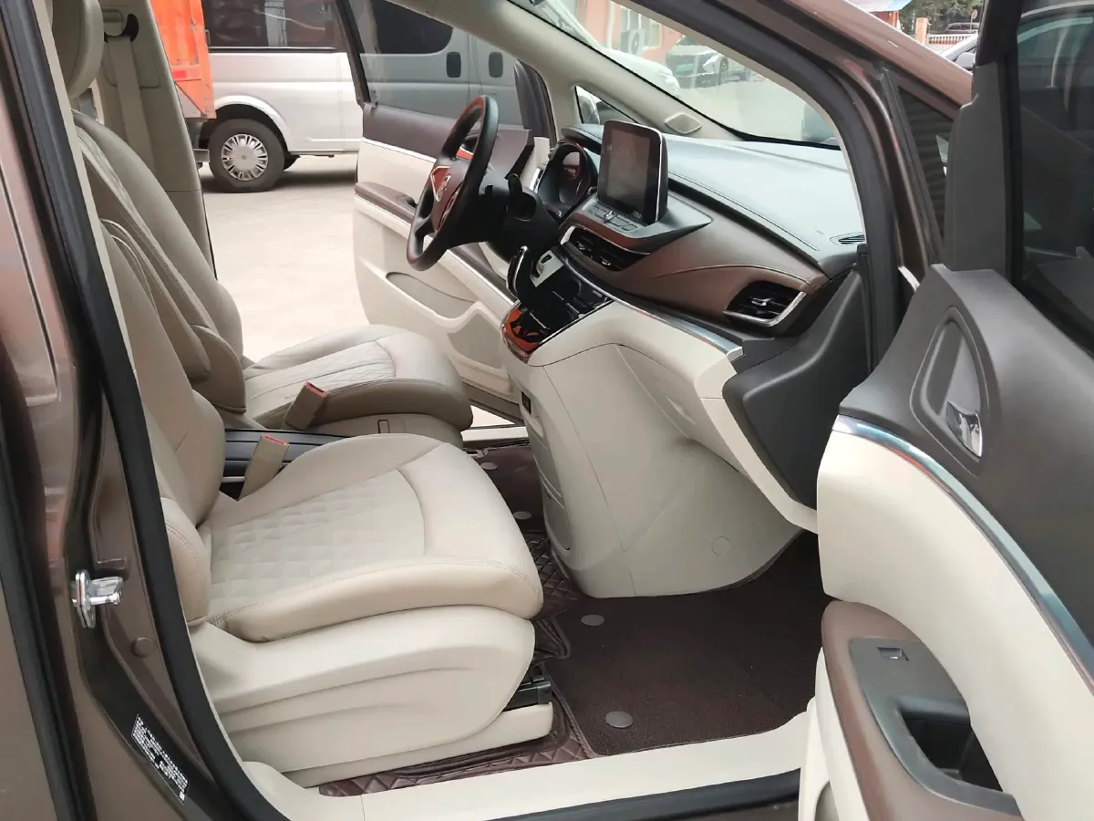 2021 Buick GL8 2.0T 237HP L4 9AT,autocango,china used car exporter,china ev exporter,chinese used car exporter,chinese used ev exporter