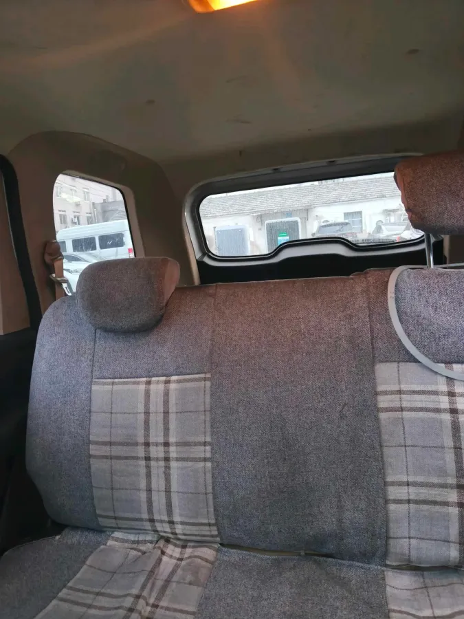 2021 Yema SiPaiKa 1.5L 109HP L4 5MT,autocango,china used car exporter,china ev exporter,chinese used car exporter,chinese used ev exporter