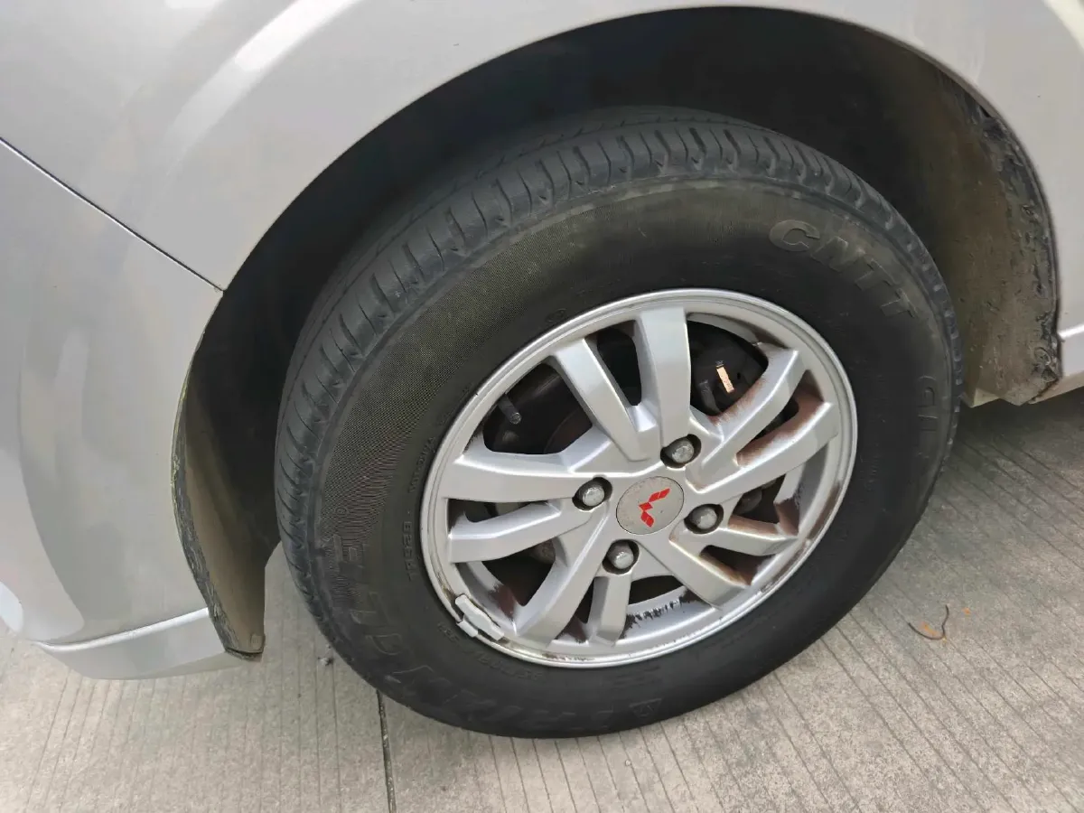 2021 Yema SiPaiKa 1.5L 109HP L4 5MT,autocango,china used car exporter,china ev exporter,chinese used car exporter,chinese used ev exporter