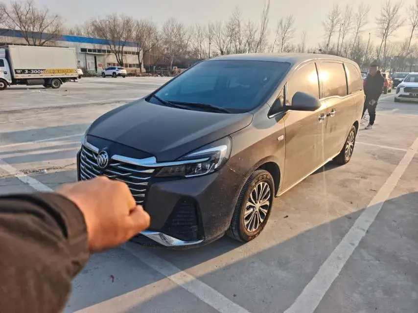 2023 Buick GL8 2.0T 237HP L4 9AT