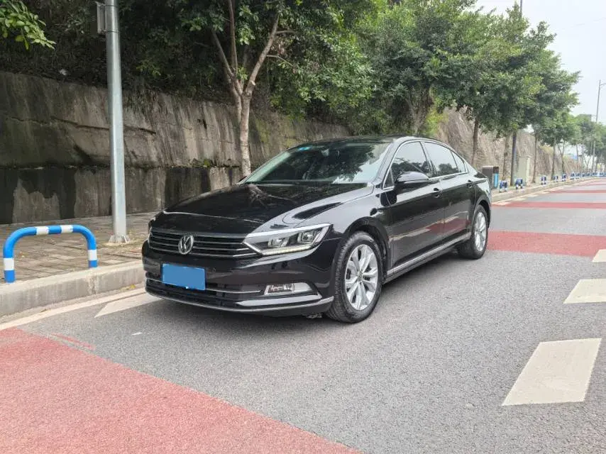 2018 Volkswagen Magotan 2.0T 220HP L4 7DCT