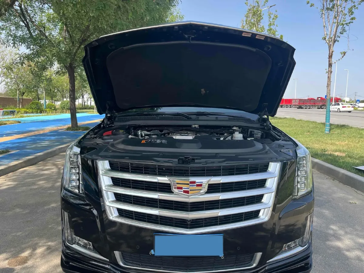 2018 Cadillac XT5 2.0T 250HP L4 8AT,autocango,china used car exporter,china ev exporter,chinese used car exporter,chinese used ev exporter