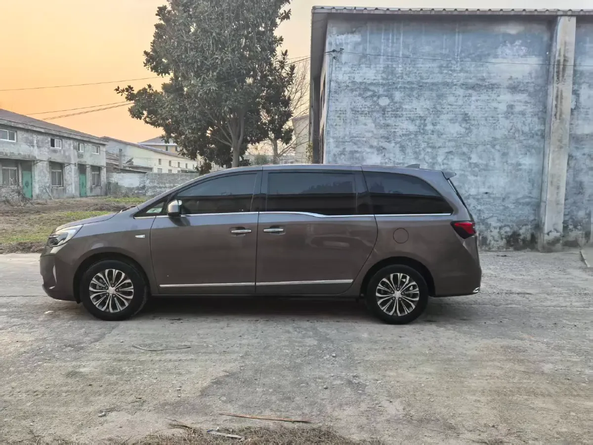 2021 Buick GL8 2.0T 237HP L4 9AT,autocango,china used car exporter,china ev exporter,chinese used car exporter,chinese used ev exporter