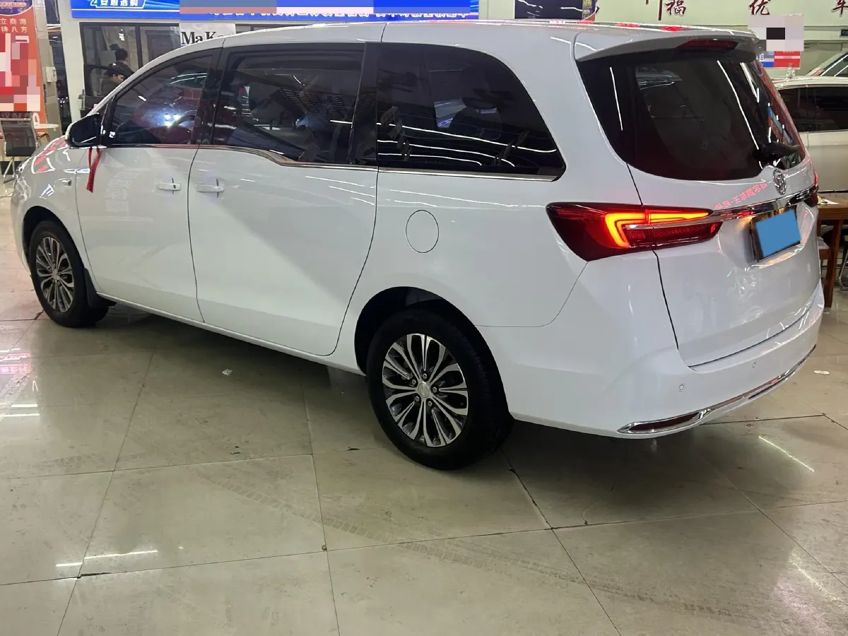 2022 Buick GL8 2.0T 237HP L4 9AT,autocango,china used car exporter,china ev exporter,chinese used car exporter,chinese used ev exporter