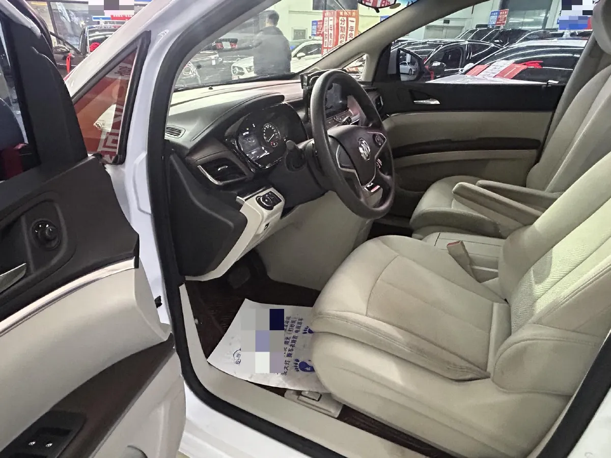 2022 Buick GL8 2.0T 237HP L4 9AT,autocango,china used car exporter,china ev exporter,chinese used car exporter,chinese used ev exporter