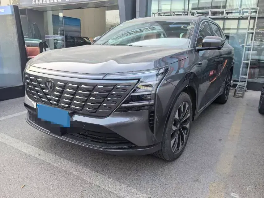 2025 ChangAn CS75 Plus 2.0T 233HP L4 8AT,autocango,china used car exporter,china ev exporter,chinese used car exporter,chinese used ev exporter