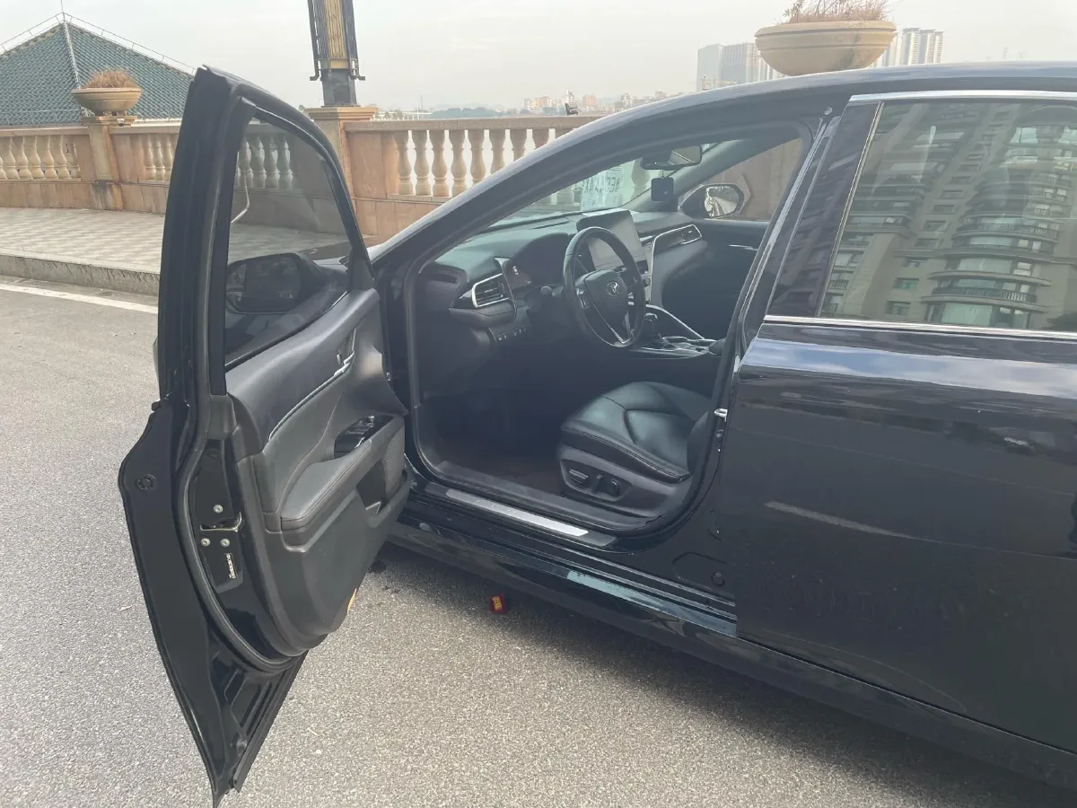 2021 Toyota Camry 2.5L 209HP L4 8AT,autocango,china used car exporter,china ev exporter,chinese used car exporter,chinese used ev exporter