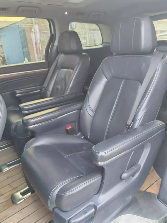 2021 GAC Trumpchi M8 2.0T 252HP L4 8AT,autocango,china used car exporter,china ev exporter,chinese used car exporter,chinese used ev exporter