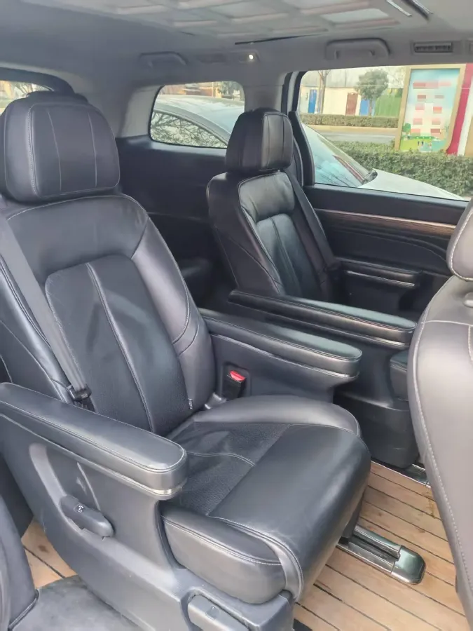 2021 GAC Trumpchi M8 2.0T 252HP L4 8AT,autocango,china used car exporter,china ev exporter,chinese used car exporter,chinese used ev exporter