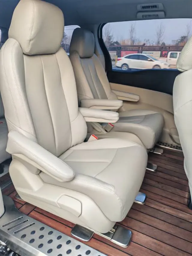 2021 Buick GL8 2.0T 237HP L4 9AT,autocango,china used car exporter,china ev exporter,chinese used car exporter,chinese used ev exporter