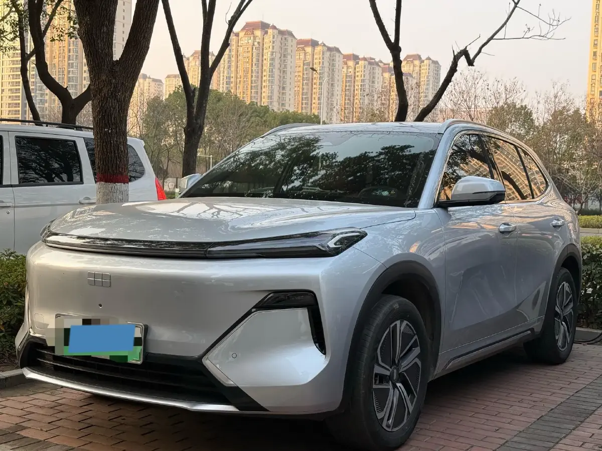 2025 BYD Sea Lion 05 DM-i 1.5L 101HP L4 E-CVT PHEV 18.3KWH 2025 BYD Sea Lion 05 DM-i 1.5L 101HP L4 E-CVT PHEV 18.3KWH