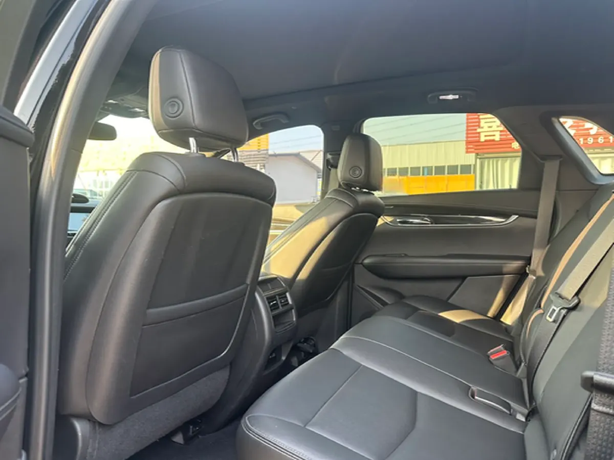 2021 Cadillac XT5 2.0T 237HP L4 9AT,autocango,china used car exporter,china ev exporter,chinese used car exporter,chinese used ev exporter