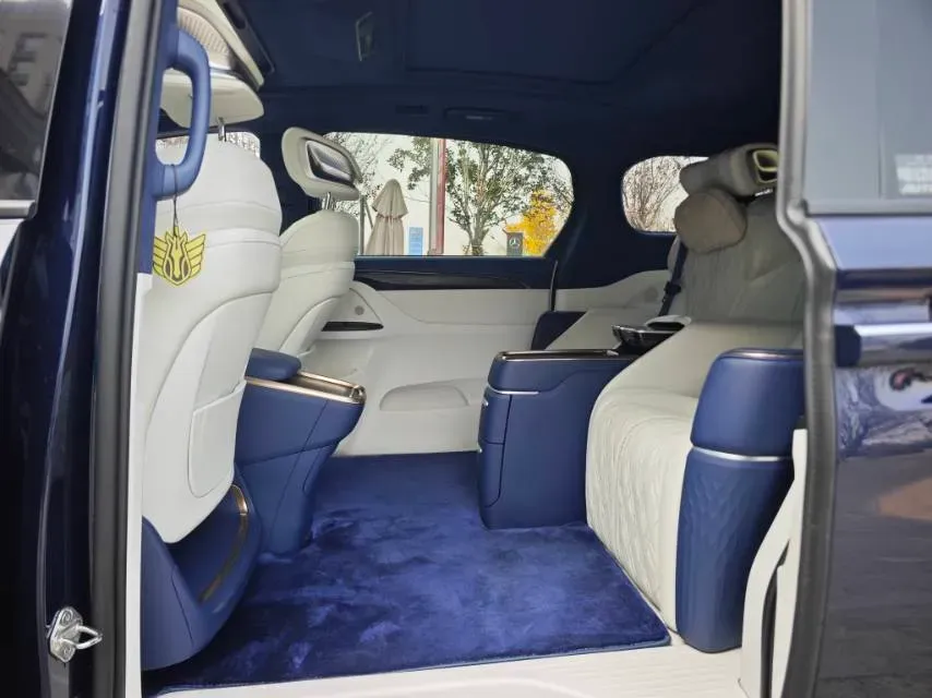 2020 Buick GL8 2.0T 237HP L4 9AT,autocango,china used car exporter,china ev exporter,chinese used car exporter,chinese used ev exporter