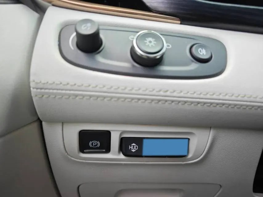 2020 Buick GL8 2.0T 237HP L4 9AT,autocango,china used car exporter,china ev exporter,chinese used car exporter,chinese used ev exporter