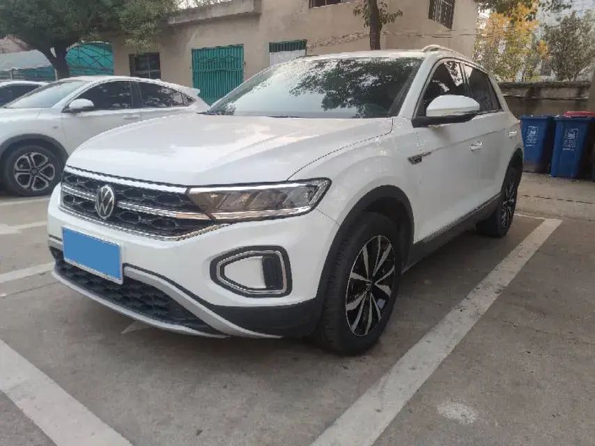 2024 Volkswagen T-Roc 1.4T 150HP L4 7DCT