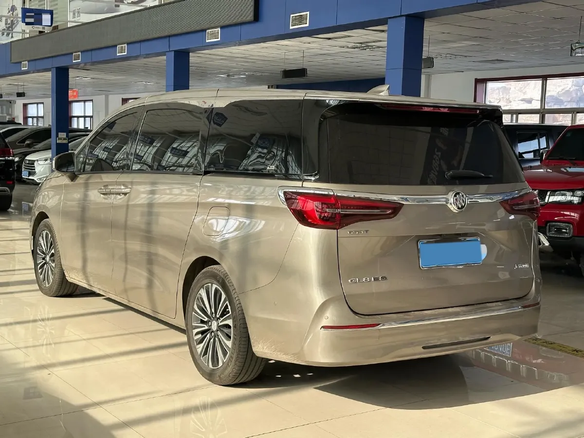 2022 Buick GL8 2.0T 237HP L4 9AT,autocango,china used car exporter,china ev exporter,chinese used car exporter,chinese used ev exporter