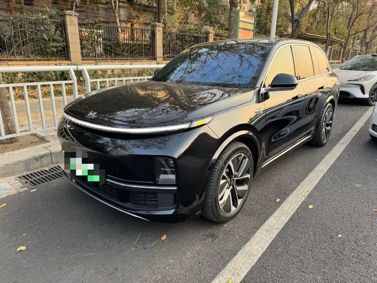 2023 Li L8 Range Extended 154HP REEV 40.9KWH