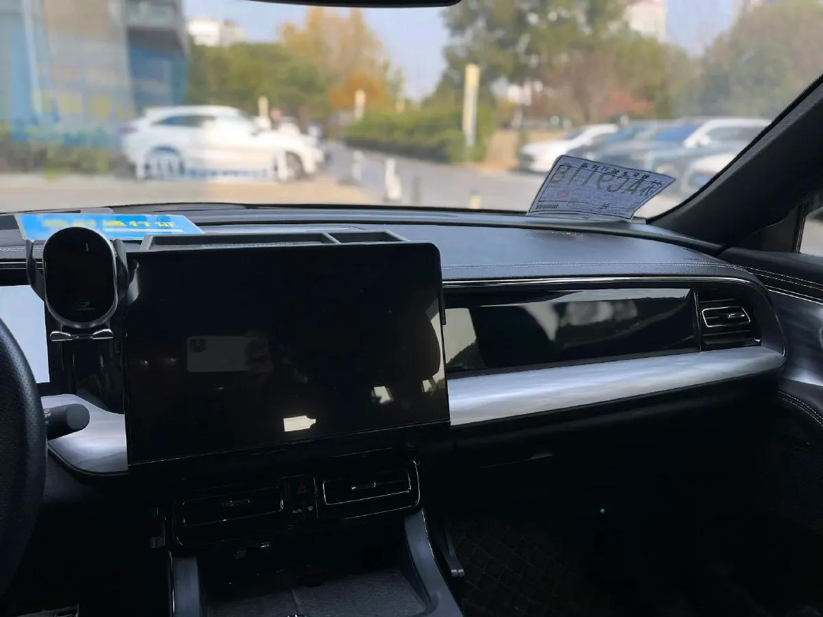 2022 GAC Trumpchi GS8 2.0T 190HP L4 E-CVT Hybrid,autocango,china used car exporter,china ev exporter,chinese used car exporter,chinese used ev exporter