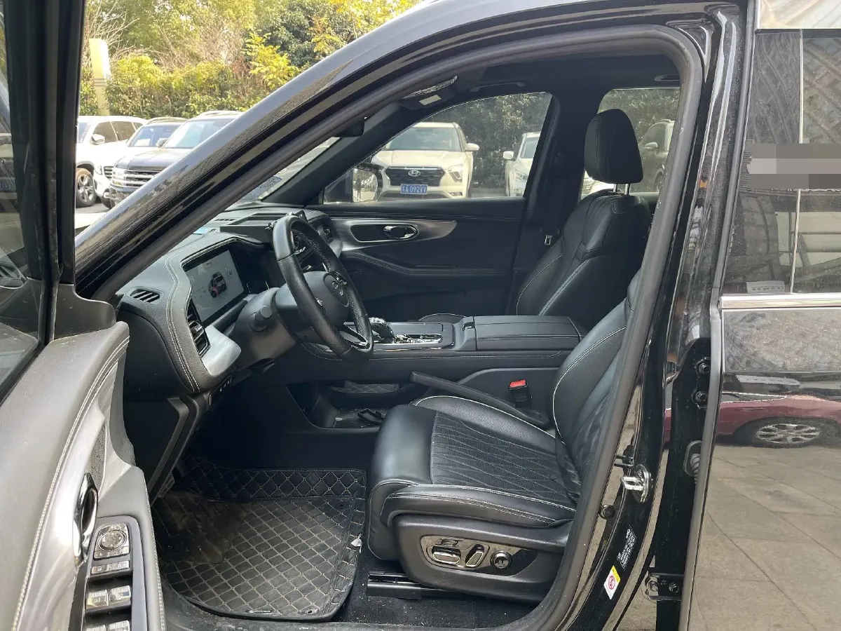 2022 GAC Trumpchi GS8 2.0T 190HP L4 E-CVT Hybrid,autocango,china used car exporter,china ev exporter,chinese used car exporter,chinese used ev exporter