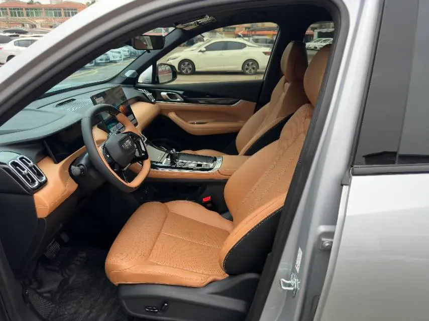 2025 Geely StarRay 1.5T 181HP L4 7DCT,autocango,china used car exporter,china ev exporter,chinese used car exporter,chinese used ev exporter