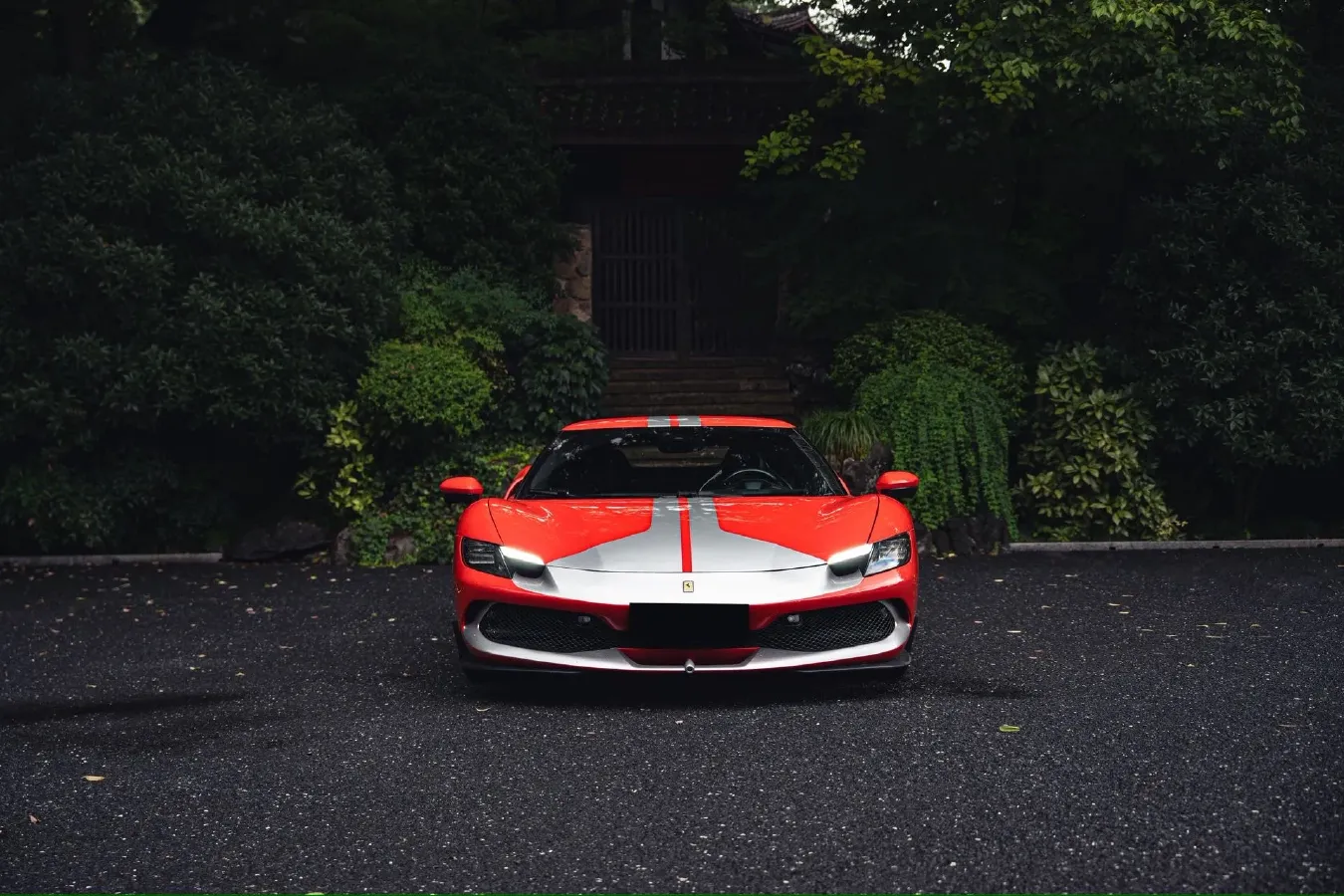 2021 Ferrari 296 3.0T 663HP V6 8DCT PHEV 7.45KWH,autocango,china used car exporter,china ev exporter,chinese used car exporter,chinese used ev exporter