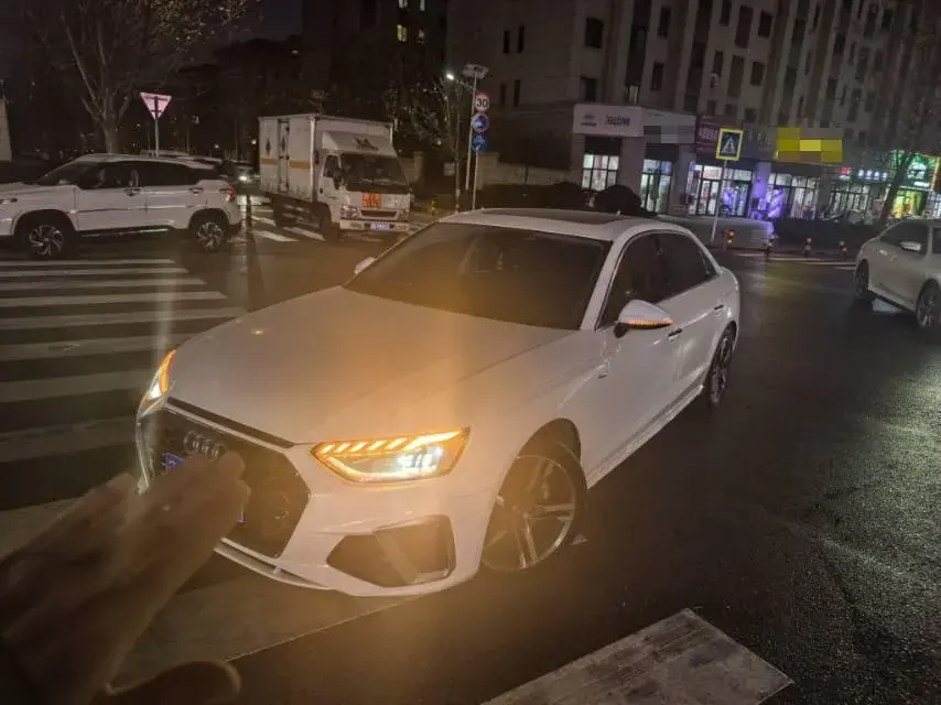 2020 Audi A4L 2.0T 190HP L4 7DCT