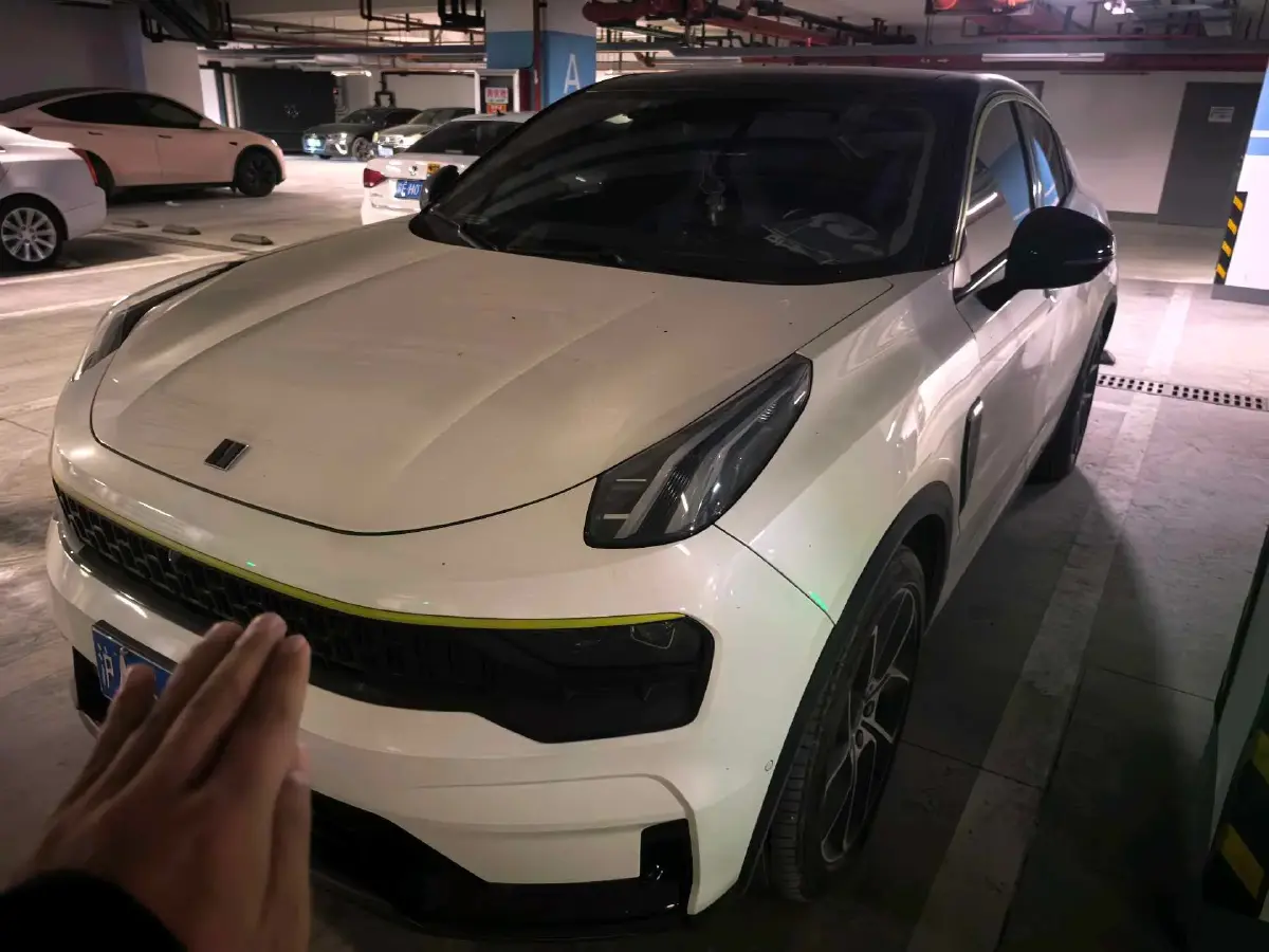 2020 LYNK&CO 05 2.0T 254HP L4 8AT