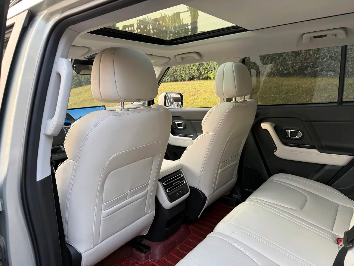 2025 MAXUS XinTu V70 2.0T 150HP L4 9AT,autocango,china used car exporter,china ev exporter,chinese used car exporter,chinese used ev exporter