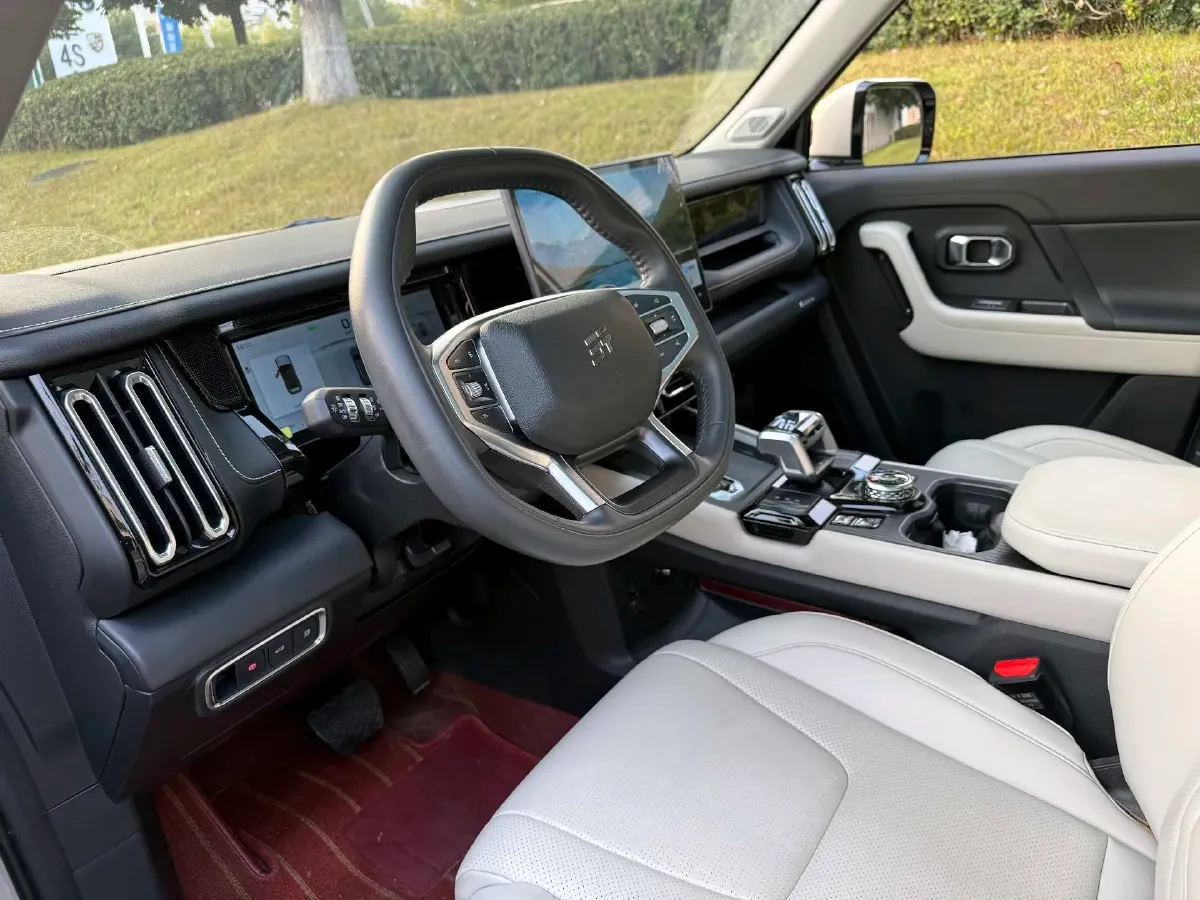 2025 MAXUS XinTu V70 2.0T 150HP L4 9AT,autocango,china used car exporter,china ev exporter,chinese used car exporter,chinese used ev exporter