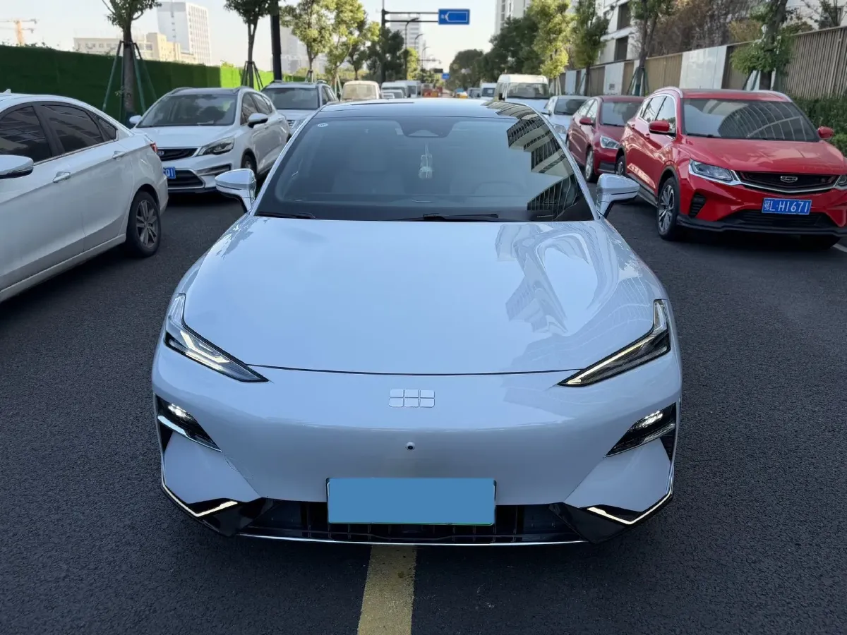 2024 Geely Galaxy E8 BEV 76KWH,autocango,china used car exporter,china ev exporter,chinese used car exporter,chinese used ev exporter