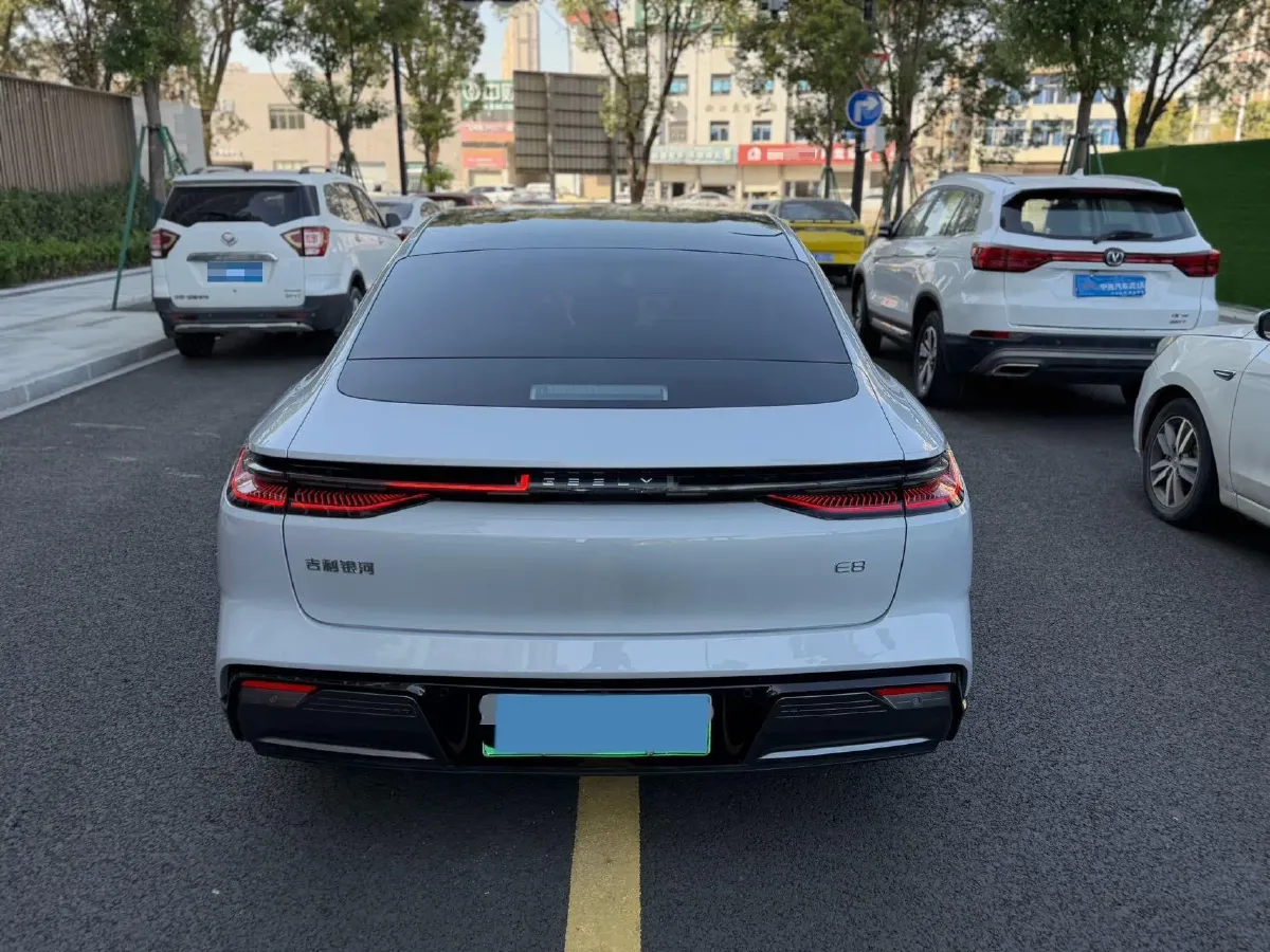 2024 Geely Galaxy E8 BEV 76KWH,autocango,china used car exporter,china ev exporter,chinese used car exporter,chinese used ev exporter