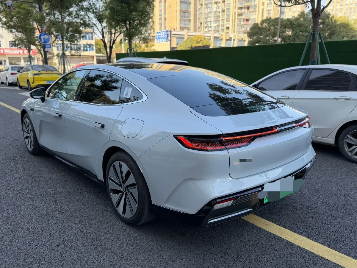 2024 Geely Galaxy E8 BEV 76KWH,autocango,china used car exporter,china ev exporter,chinese used car exporter,chinese used ev exporter