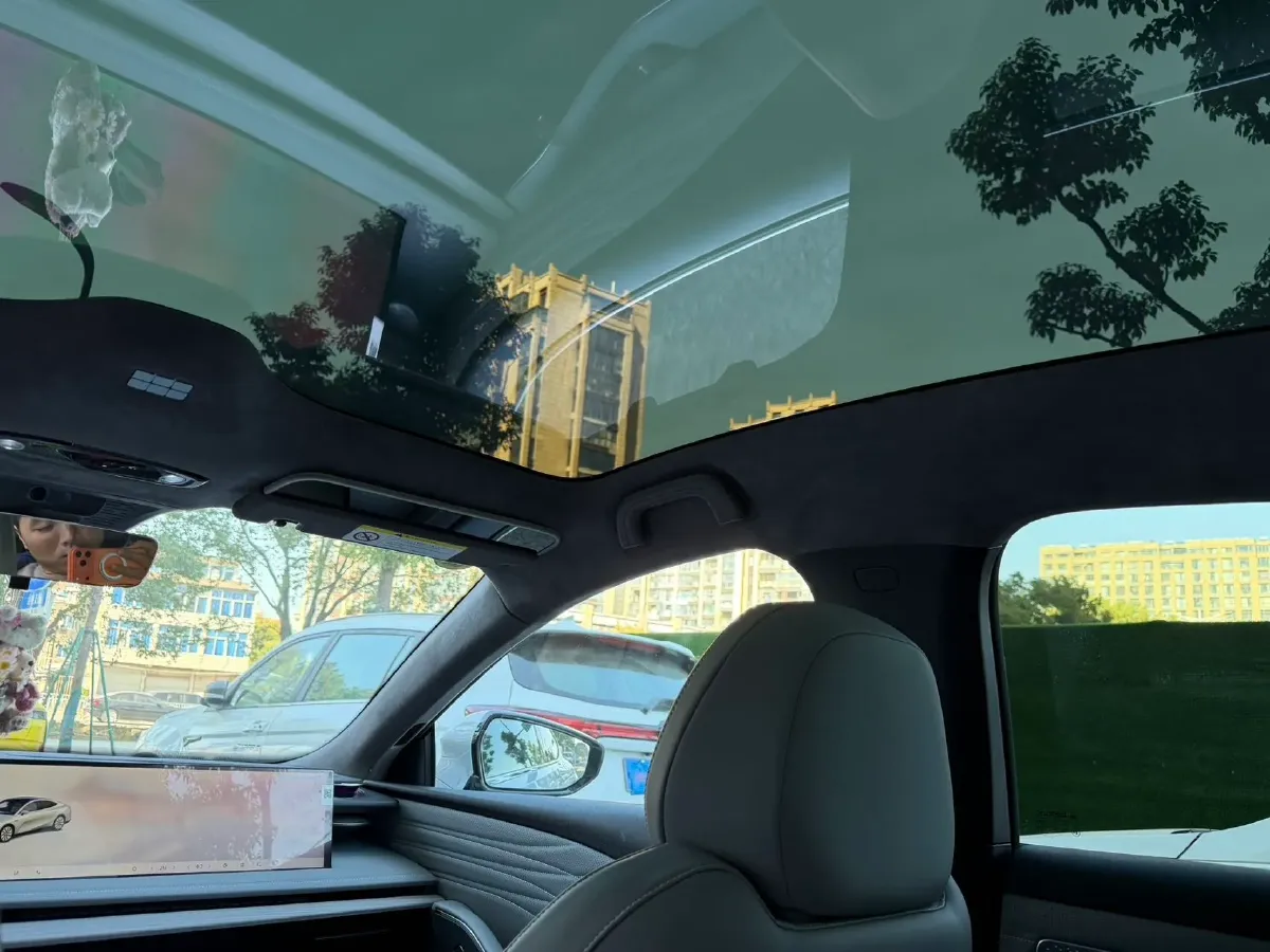 2024 Geely Galaxy E8 BEV 76KWH,autocango,china used car exporter,china ev exporter,chinese used car exporter,chinese used ev exporter