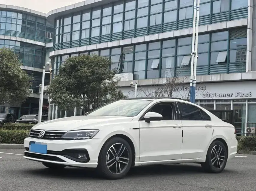 2019 Volkswagen Passat 1.4T 150HP L4 7DCT 2019 Volkswagen Passat 1.4T 150HP L4 7DCT