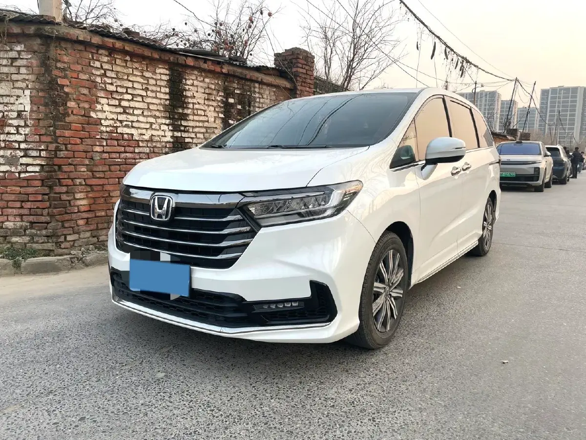 2024 Honda Odyssey 2.0L 146HP L4 E-CVT Hybrid