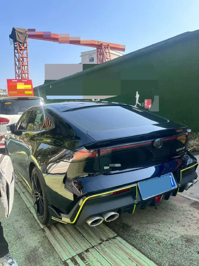 2022 ChangAn UNI-V 1.5T 188HP L4 7DCT,autocango,china used car exporter,china ev exporter,chinese used car exporter,chinese used ev exporter