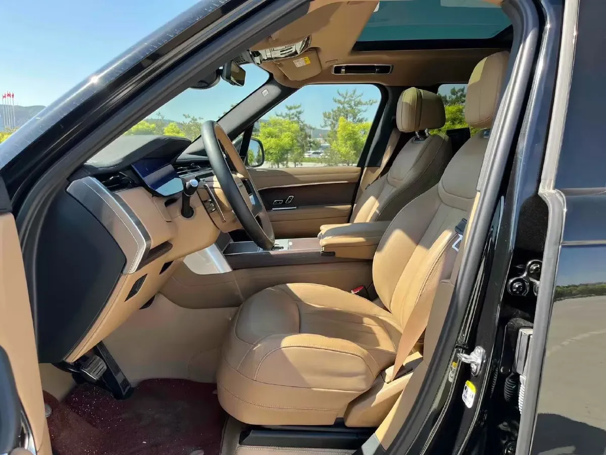 2024 Land Rover Range Rover 3.0T 400HP L6 8AT,autocango,china used car exporter,china ev exporter,chinese used car exporter,chinese used ev exporter