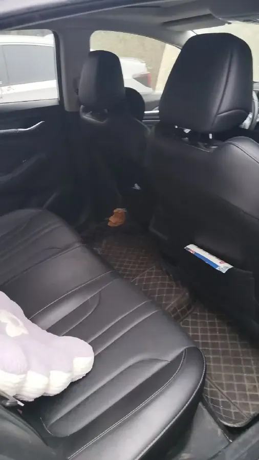 2021 ChangAn Eado 1.6L 128HP L4 5MT,autocango,china used car exporter,china ev exporter,chinese used car exporter,chinese used ev exporter