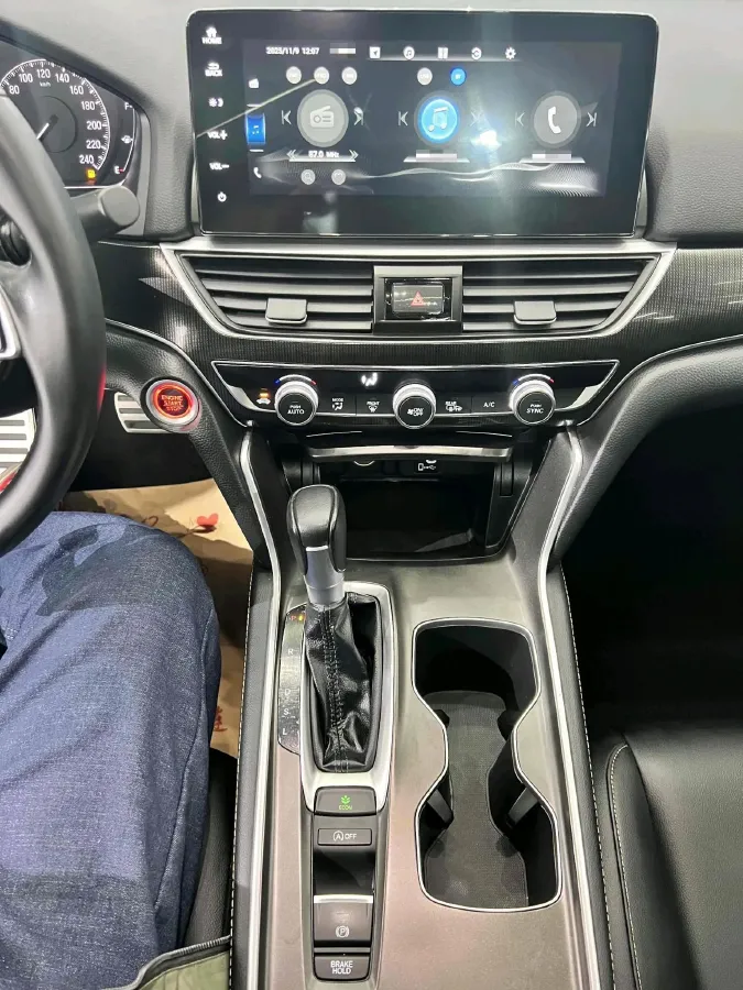 2022 Honda Accord 1.5T 194HP L4 CVT,autocango,china used car exporter,china ev exporter,chinese used car exporter,chinese used ev exporter