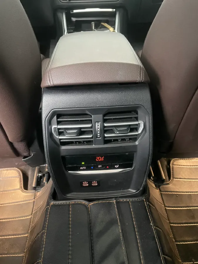 2022 BMW 3 Series 2.0T 156HP L4 8AT,autocango,china used car exporter,china ev exporter,chinese used car exporter,chinese used ev exporter