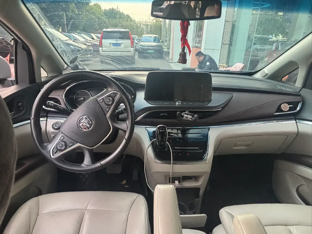 2021 Buick GL8 2.0T 237HP L4 9AT,autocango,china used car exporter,china ev exporter,chinese used car exporter,chinese used ev exporter