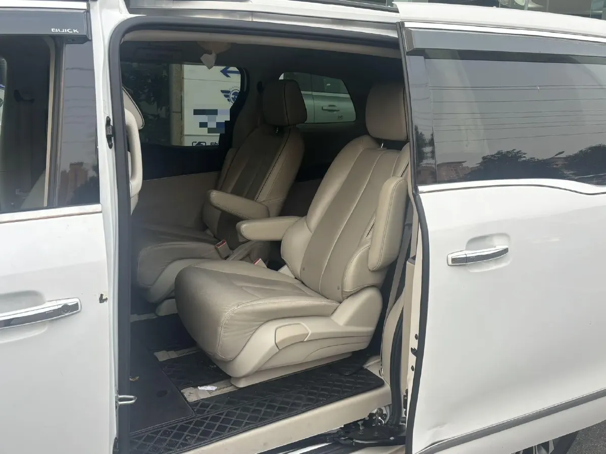 2021 Buick GL8 2.0T 237HP L4 9AT,autocango,china used car exporter,china ev exporter,chinese used car exporter,chinese used ev exporter