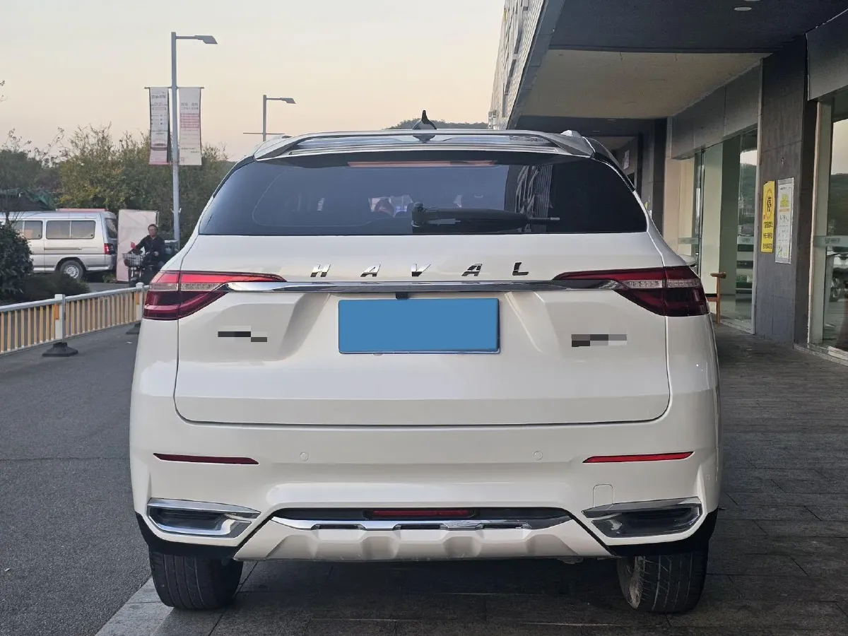 2019 Haval F7 1.5T 169HP L4 7DCT,autocango,china used car exporter,china ev exporter,chinese used car exporter,chinese used ev exporter