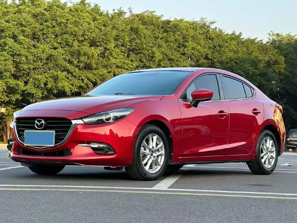 2017 Mazda 3 Axela 1.5L 117HP L4 6MT 2017 Mazda 3 Axela 1.5L 117HP L4 6MT